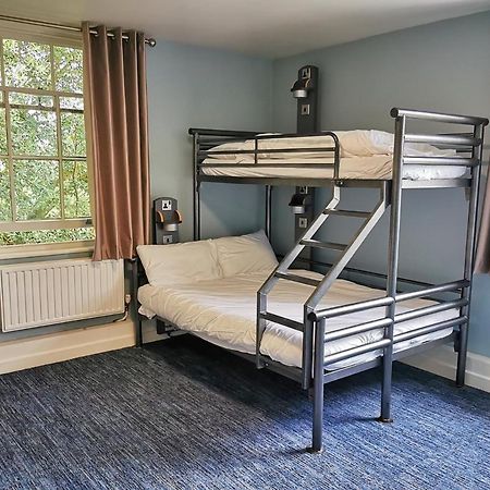 Yha Stratford-Upon-Avon Hostel Bagian luar foto