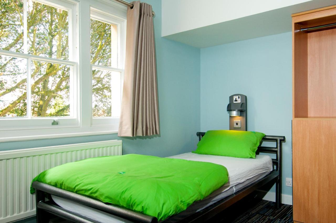 Yha Stratford-Upon-Avon Hostel Bagian luar foto