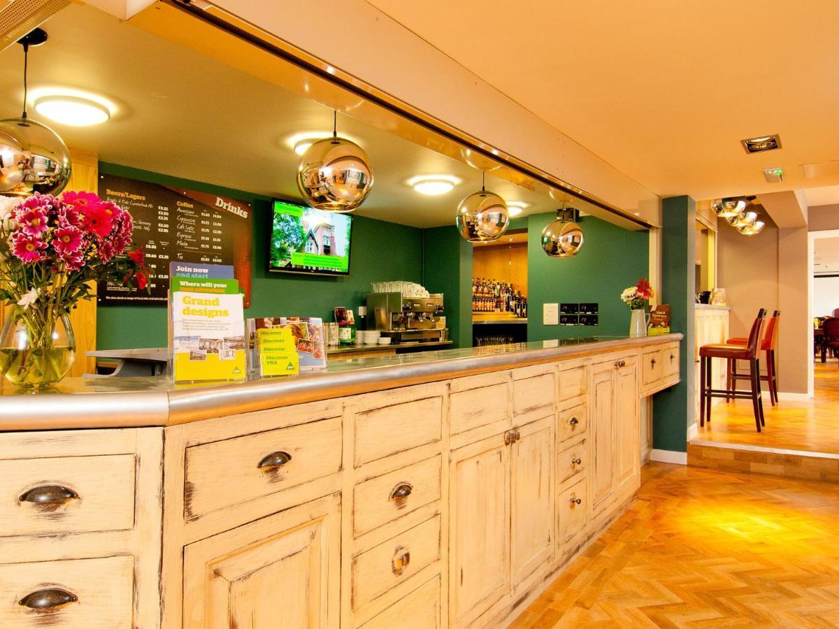 Yha Stratford-Upon-Avon Hostel Bagian luar foto