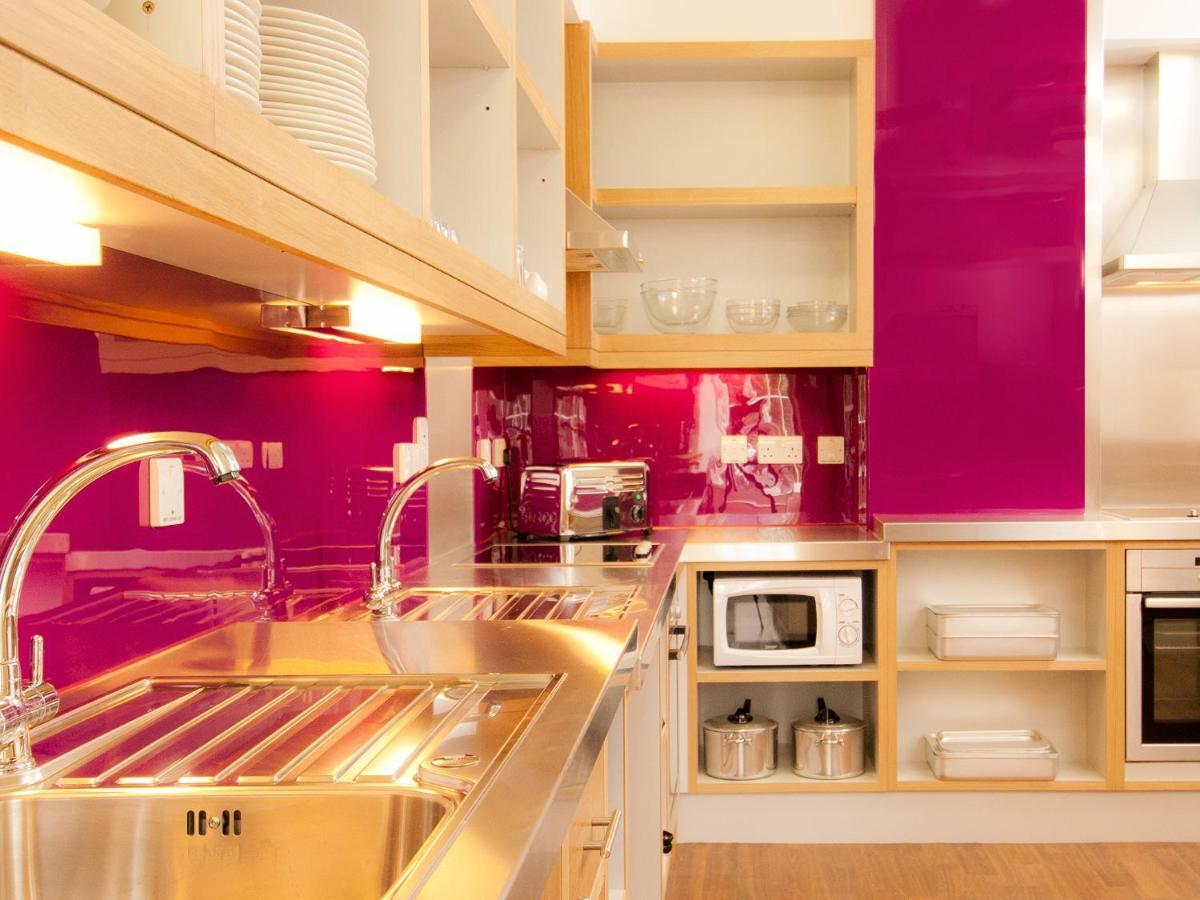Yha Stratford-Upon-Avon Hostel Bagian luar foto